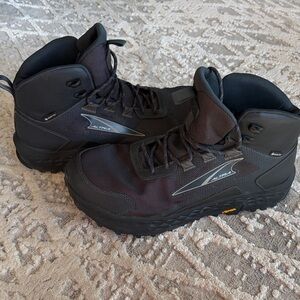 Altra Black Men's Boots